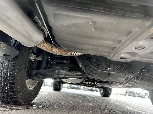 ロング EXCEED HDDナビ バックカメラ ETC クルーズコントロール AC100V HIDヘッド フォグランプ リアフォグランプ ステアリングリモコン 4WD 純正アルミホイール オートライト ミュージックサーバー(28枚目)