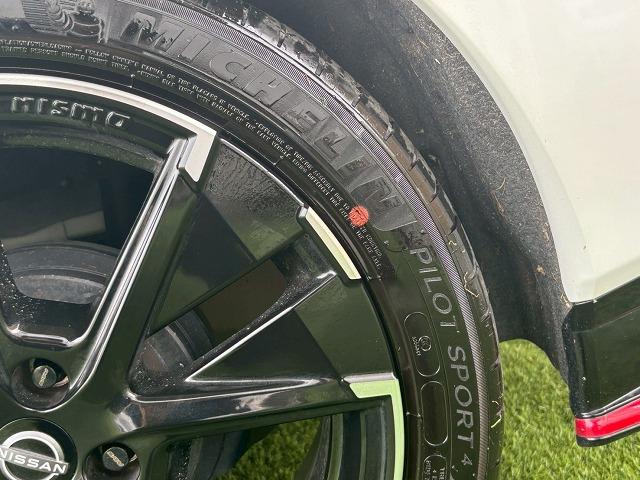 オーラ ニスモ　ワンオーナー　プロパイロット　コネクトナビ　寒冷地仕様　デジタルインナーミラー　ブラインドスポットモニター　ワイヤレス充電　シートヒーター　コーナーセンサー　フルセグ　ＨＤＭＩ接続　オートホールド（27枚目）