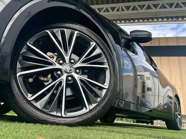 プリウス Ｚ　禁煙　デジタルインナミラー　ＨＤＭＩ接続　シートクーラー　シートヒーター　パーキングアシスト　ワイヤレス充電　シートメモリ　ブラインドスポットモニター　フルセグ　コーナーセンサー　電動リアゲート（20枚目）