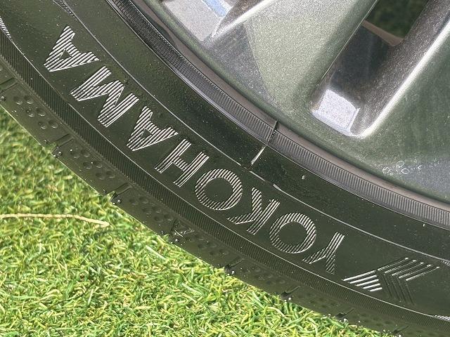 プリウス Ｚ　禁煙　デジタルインナミラー　ＨＤＭＩ接続　シートクーラー　シートヒーター　パーキングアシスト　ワイヤレス充電　シートメモリ　ブラインドスポットモニター　フルセグ　コーナーセンサー　電動リアゲート（29枚目）