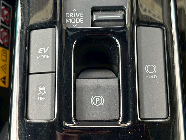 プリウス Ｚ　禁煙　デジタルインナミラー　ＨＤＭＩ接続　シートクーラー　シートヒーター　パーキングアシスト　ワイヤレス充電　シートメモリ　ブラインドスポットモニター　フルセグ　コーナーセンサー　電動リアゲート（54枚目）