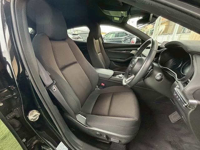 ＭＡＺＤＡ３ファストバック ２０Ｓプロアクティブ　ツーリングセレクション　禁煙　シグネチャーエアロ　ローダウン　ＢＯＳＥサウンド　シートメモリ　シートヒーター　ヘッドアップディスプレイ　ステアリングヒーター　ブラインドスポットモニター　コーナーセンサー　軽減ブレーキ（12枚目）