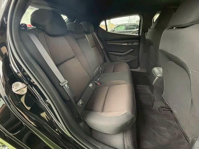 ＭＡＺＤＡ３ファストバック ２０Ｓプロアクティブ　ツーリングセレクション　禁煙　シグネチャーエアロ　ローダウン　ＢＯＳＥサウンド　シートメモリ　シートヒーター　ヘッドアップディスプレイ　ステアリングヒーター　ブラインドスポットモニター　コーナーセンサー　軽減ブレーキ（13枚目）
