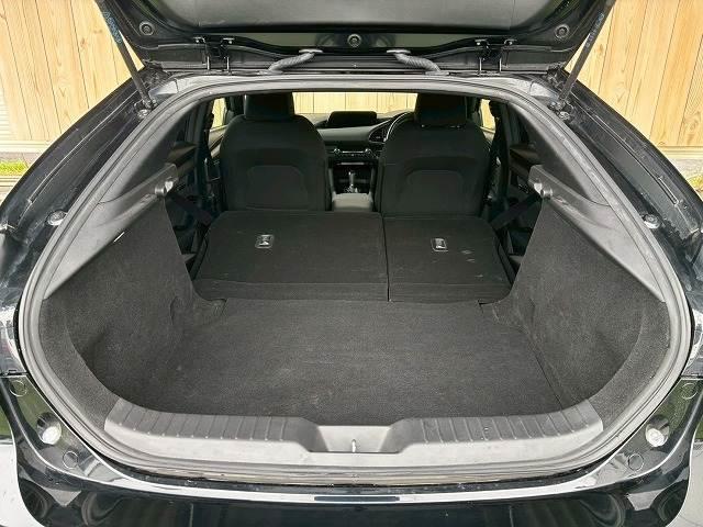 ＭＡＺＤＡ３ファストバック ２０Ｓプロアクティブ　ツーリングセレクション　禁煙　シグネチャーエアロ　ローダウン　ＢＯＳＥサウンド　シートメモリ　シートヒーター　ヘッドアップディスプレイ　ステアリングヒーター　ブラインドスポットモニター　コーナーセンサー　軽減ブレーキ（14枚目）