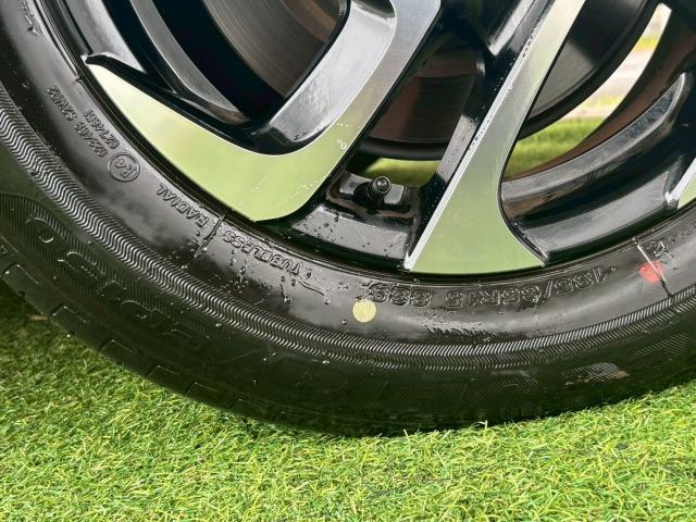 シエンタ ハイブリッドＺ　ワンオーナー　禁煙　トヨタチームメイト　全周囲カメラ　１０．５インチナビ　純正１５インチアルミ　シートヒーター　フルセグ　ブラインドスポットモニター　パーキングアシスト　１５００Ｗコンセント　ＥＴＣ（28枚目）