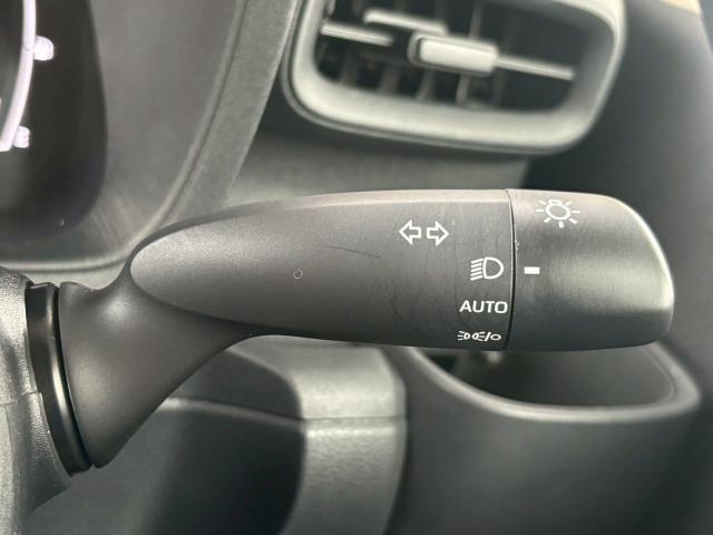 シエンタ ハイブリッドＺ　ワンオーナー　禁煙　トヨタチームメイト　全周囲カメラ　１０．５インチナビ　純正１５インチアルミ　シートヒーター　フルセグ　ブラインドスポットモニター　パーキングアシスト　１５００Ｗコンセント　ＥＴＣ（65枚目）