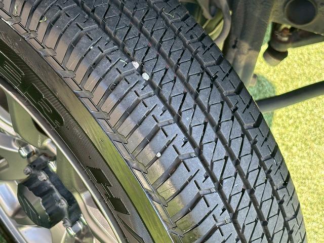 ジムニー XC 2本出しマフラー 社外テール 革調シートカバー メッキグリル 衝突軽減 レーンキープ クルーズコントロール LED スマートキー プッシュスタート ETC ドライブレコーダー シートヒーター(35枚目)