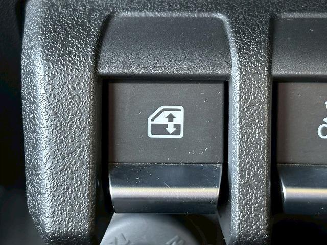 ジムニー XC 2本出しマフラー 社外テール 革調シートカバー メッキグリル 衝突軽減 レーンキープ クルーズコントロール LED スマートキー プッシュスタート ETC ドライブレコーダー シートヒーター(71枚目)