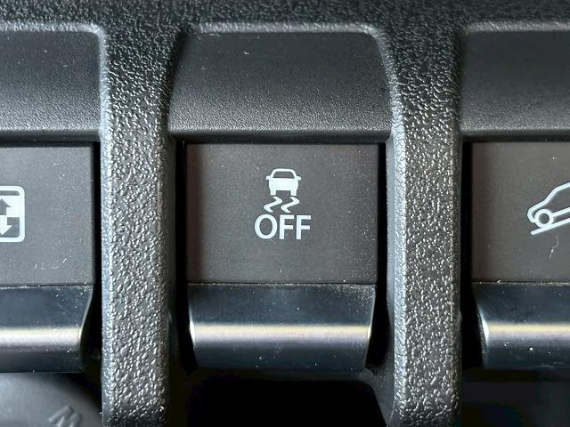 ジムニー XC 2本出しマフラー 社外テール 革調シートカバー メッキグリル 衝突軽減 レーンキープ クルーズコントロール LED スマートキー プッシュスタート ETC ドライブレコーダー シートヒーター(72枚目)