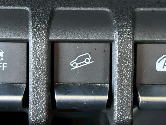 ジムニー XC 2本出しマフラー 社外テール 革調シートカバー メッキグリル 衝突軽減 レーンキープ クルーズコントロール LED スマートキー プッシュスタート ETC ドライブレコーダー シートヒーター(73枚目)