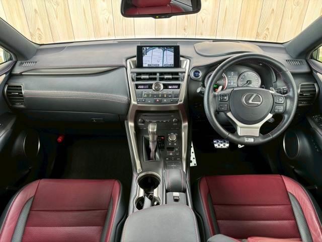 NX NX300h Fスポーツ 1オーナー 三眼LEDヘッドライト 赤革シート シートクーラー 衝突軽減ブレーキ レーダークルーズコントロール クリアランスソナー ヘッドアップディスプレイ 電動シート 電動リアゲート シートメモリー(3枚目)