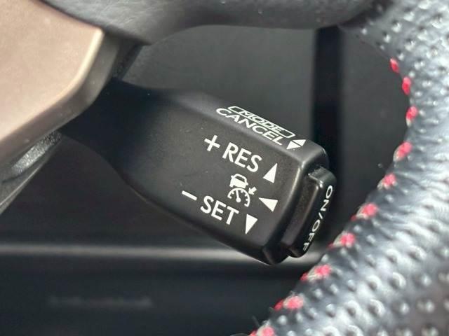 NX NX300h Fスポーツ 1オーナー 三眼LEDヘッドライト 赤革シート シートクーラー 衝突軽減ブレーキ レーダークルーズコントロール クリアランスソナー ヘッドアップディスプレイ 電動シート 電動リアゲート シートメモリー(8枚目)