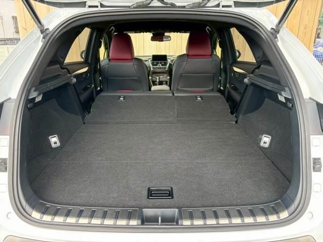 NX NX300h Fスポーツ 1オーナー 三眼LEDヘッドライト 赤革シート シートクーラー 衝突軽減ブレーキ レーダークルーズコントロール クリアランスソナー ヘッドアップディスプレイ 電動シート 電動リアゲート シートメモリー(15枚目)