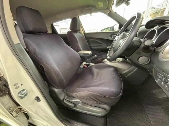 運転席シート廻りは使用感も少なく、良好な状態となっています。丁寧に使われていたことがよくわかりますね。