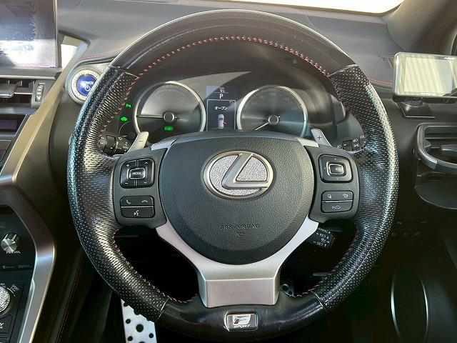 NX NX300h Fスポーツ 禁煙 サンルーフ 三眼LEDヘッドライト 赤革シート シートクーラー 衝突軽減 レーダークルーズコントロール クリアランスソナー 電動リアゲート メモリー機能付パワーシート ステアリングヒーター(54枚目)