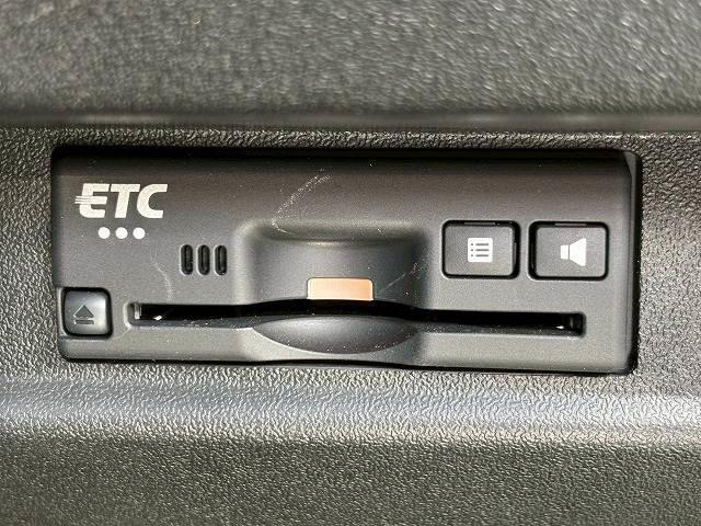 ジムニー ＸＣ　禁煙　８インチナビ　衝突軽減ブレーキ　レーンキープ　ＬＥＤヘッドライト　スマートキー　プッシュスタート　ＥＴＣ　シートヒーター　ダウンヒルアシストコントロール　フルセグ　バックカメラ　オートエアコン（12枚目）