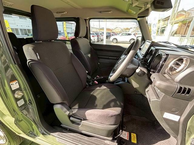 ジムニー ＸＣ　禁煙　８インチナビ　衝突軽減ブレーキ　レーンキープ　ＬＥＤヘッドライト　スマートキー　プッシュスタート　ＥＴＣ　シートヒーター　ダウンヒルアシストコントロール　フルセグ　バックカメラ　オートエアコン（13枚目）