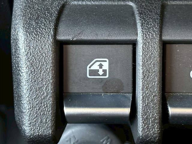 ジムニー ＸＣ　禁煙　８インチナビ　衝突軽減ブレーキ　レーンキープ　ＬＥＤヘッドライト　スマートキー　プッシュスタート　ＥＴＣ　シートヒーター　ダウンヒルアシストコントロール　フルセグ　バックカメラ　オートエアコン（68枚目）