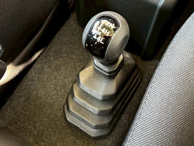 ジムニー ＸＣ　禁煙　８インチナビ　衝突軽減ブレーキ　レーンキープ　ＬＥＤヘッドライト　スマートキー　プッシュスタート　ＥＴＣ　シートヒーター　ダウンヒルアシストコントロール　フルセグ　バックカメラ　オートエアコン（71枚目）