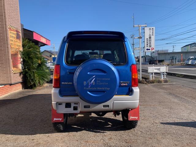 ジムニー ＦＩＳフリースタイルワールドカップリミテッド　ターボ　４ＷＤ　リフトアップ　社外アルミホイール　タイミングチェーン式　車検２年（8枚目）