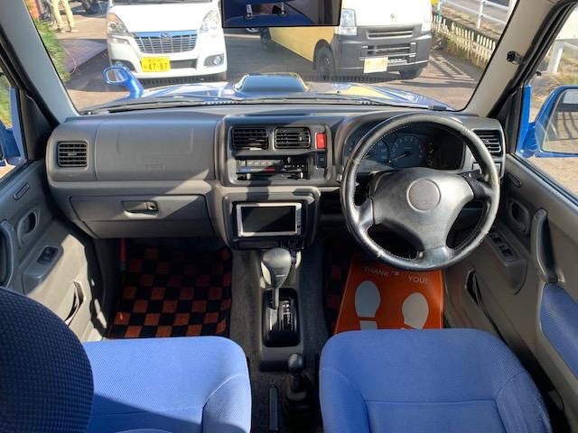 ジムニー ＦＩＳフリースタイルワールドカップリミテッド　ターボ　４ＷＤ　リフトアップ　社外アルミホイール　タイミングチェーン式　車検２年（11枚目）