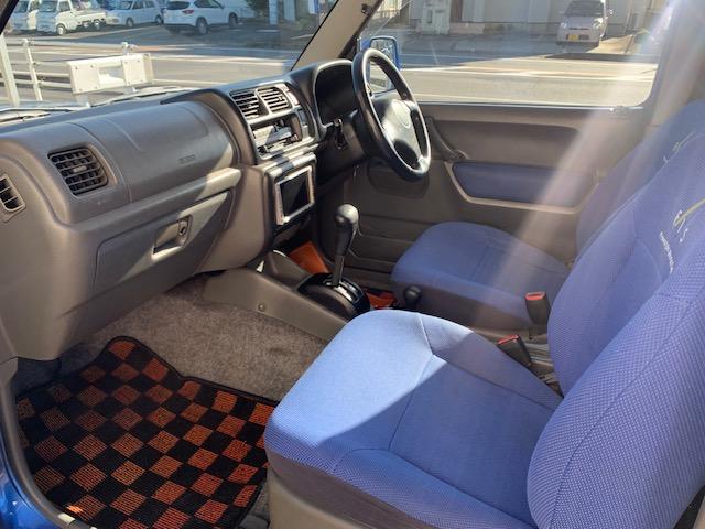 ジムニー ＦＩＳフリースタイルワールドカップリミテッド　ターボ　４ＷＤ　リフトアップ　社外アルミホイール　タイミングチェーン式　車検２年（13枚目）