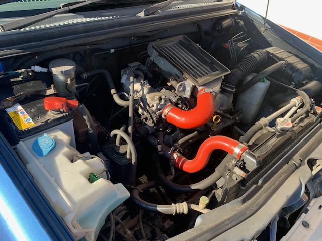 ジムニー ＦＩＳフリースタイルワールドカップリミテッド　ターボ　４ＷＤ　リフトアップ　社外アルミホイール　タイミングチェーン式　車検２年（16枚目）