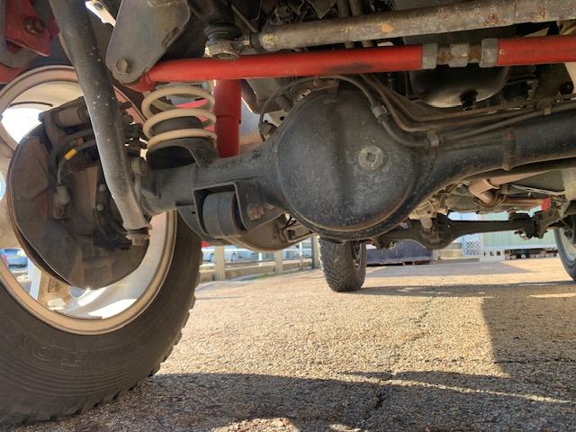 ジムニー ＦＩＳフリースタイルワールドカップリミテッド　ターボ　４ＷＤ　リフトアップ　社外アルミホイール　タイミングチェーン式　車検２年（18枚目）