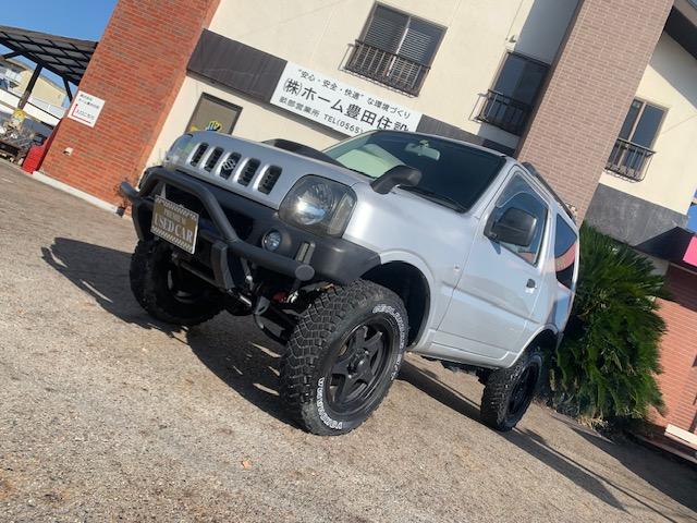 ジムニー ＸＣ　リフトアップ　ターボ　４ＷＤ　ブースト計　社外アルミホイール　タイミングチェーン式　車検２年（4枚目）