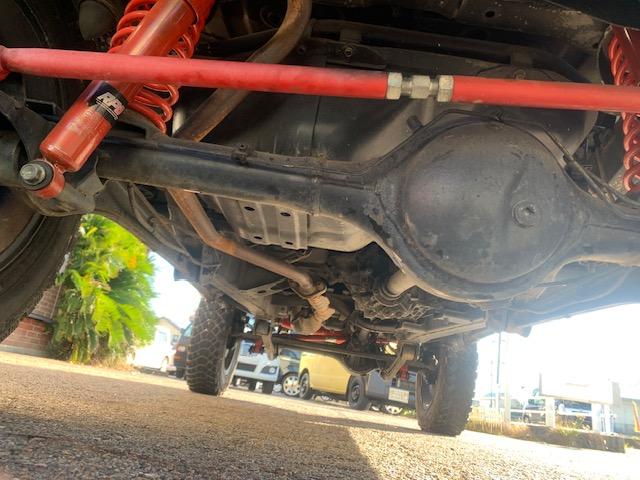 ジムニー ＸＣ　リフトアップ　ターボ　４ＷＤ　ブースト計　社外アルミホイール　タイミングチェーン式　車検２年（19枚目）