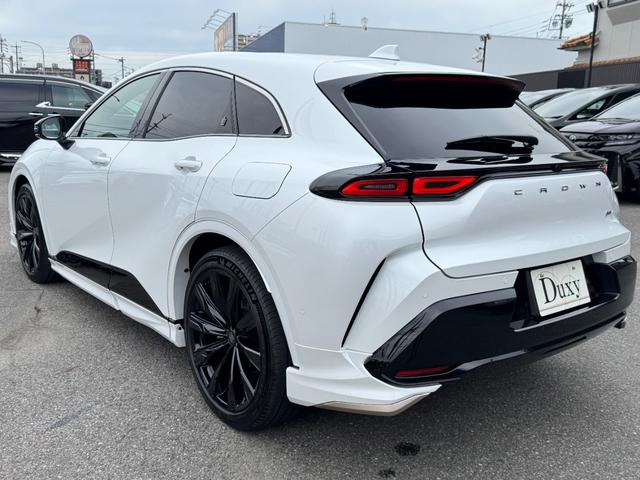 クラウンスポーツ Ｚ　ワンオーナー　モデリスタフルエアロ　パノラマルーフ　ＨＤＭＩ端子　デジタルインナーミラー　パノラミックビューモニター　ブラインドスッポットモニター　純正ドライブレコーダー　ＥＴＣ２．０　ブラウン内装（13枚目）