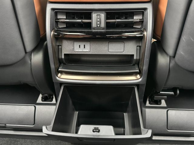 ヴェルファイアハイブリッド Ｚ　プレミア　１３．２型後席モニター　デジタルインナーミラー　左右独立ムーンルーフ　パノラミックビューモニター　アドバンストパーク　トヨタチームメイト　ヘッドアップディスプレイ　ブラインドスポットモニター　フルセグ（67枚目）