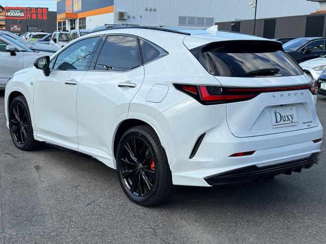 ＮＸ ＮＸ３５０ｈ　Ｆスポーツ　ＴＲＤエアロ　パノラマルーフ　オレンジキャリパー　１４インチＤＡナビ　アドバンストパーク　ヘーゼルレザーシート　パノラミックビューモニター　ブラインドスポットモニター　寒冷地　ヘッドアップディスプレイ（15枚目）