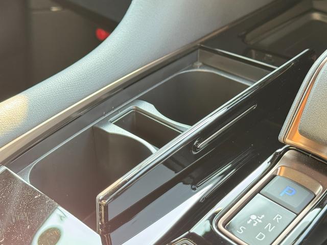 アルファードハイブリッド Ｚ　１３．２型後席モニター　ＨＵＤ　デジタルインナーミラー　寒冷地仕様　トヨタチームメイト　パノラミックビューモニター　アドバンストパーク　ブラインドスポットモニター　純正ナビ　ドライブレコーダー　ＥＴＣ（55枚目）