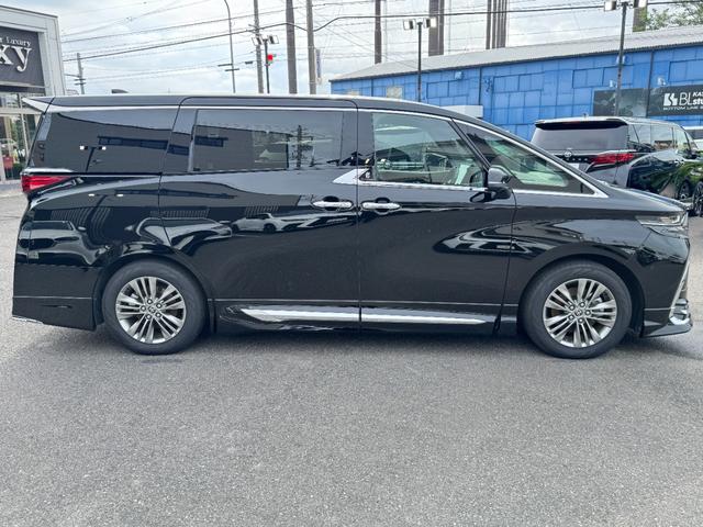 TOYOTA ALPHARD HYBRID Z