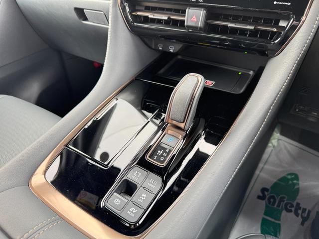 TOYOTA ALPHARD HYBRID Z