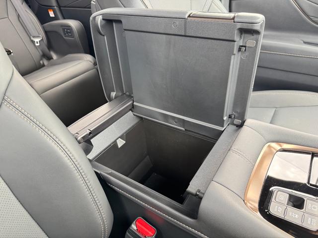 TOYOTA ALPHARD HYBRID Z