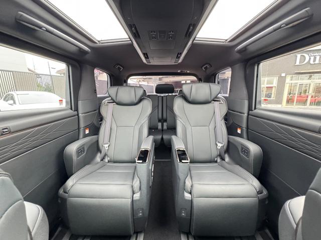 TOYOTA ALPHARD HYBRID Z