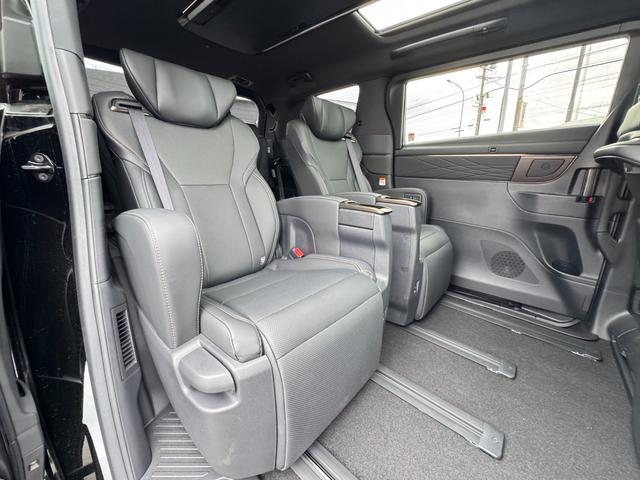 TOYOTA ALPHARD HYBRID Z