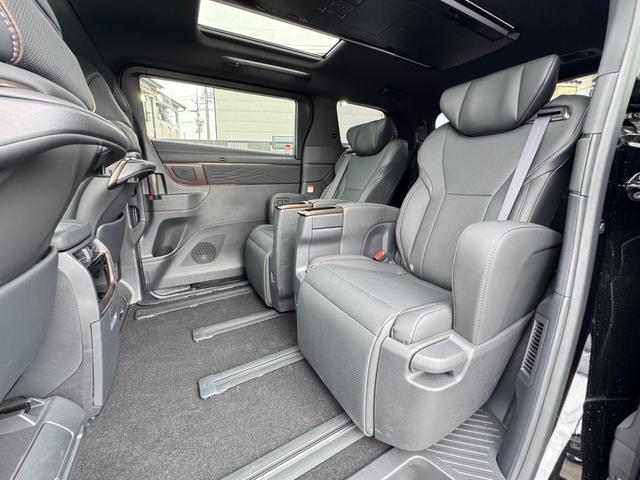 TOYOTA ALPHARD HYBRID Z