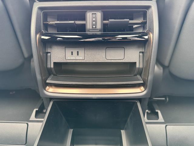 TOYOTA ALPHARD HYBRID Z