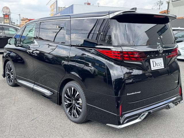 TOYOTA ALPHARD HYBRID EXECUTIVE LOUNGE