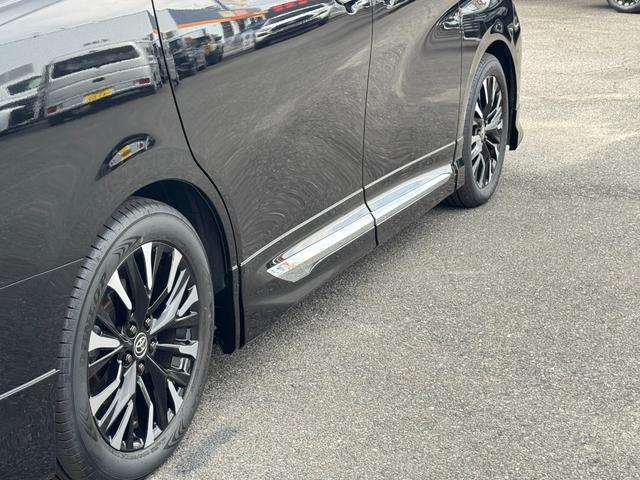 TOYOTA ALPHARD HYBRID EXECUTIVE LOUNGE