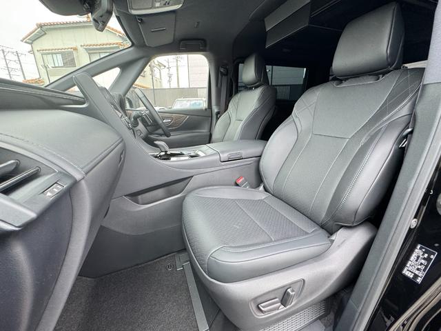 TOYOTA ALPHARD HYBRID EXECUTIVE LOUNGE