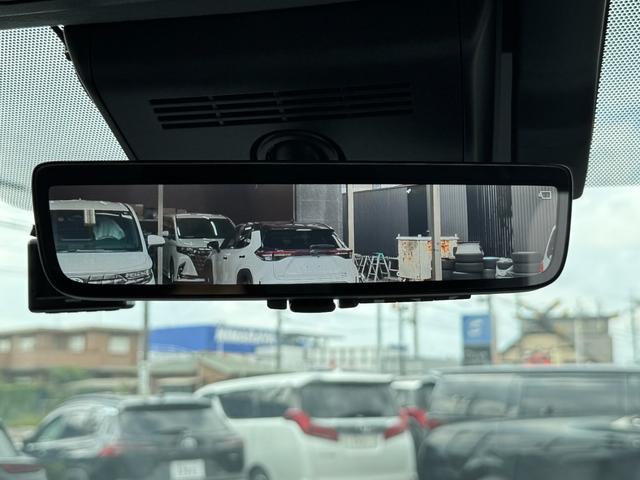 TOYOTA ALPHARD HYBRID EXECUTIVE LOUNGE