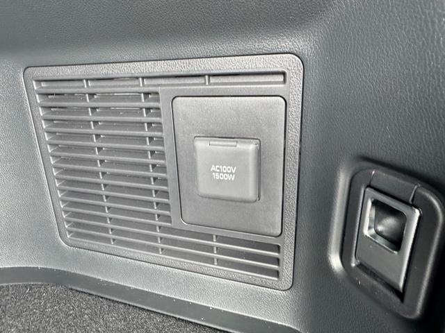 TOYOTA ALPHARD HYBRID EXECUTIVE LOUNGE