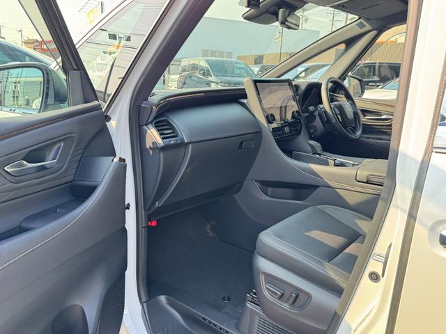 TOYOTA ALPHARD HYBRID Z