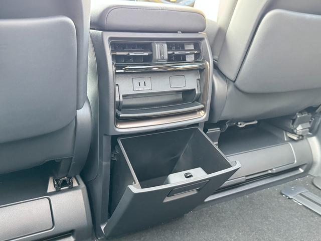 TOYOTA ALPHARD HYBRID Z