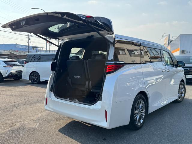 TOYOTA ALPHARD HYBRID Z