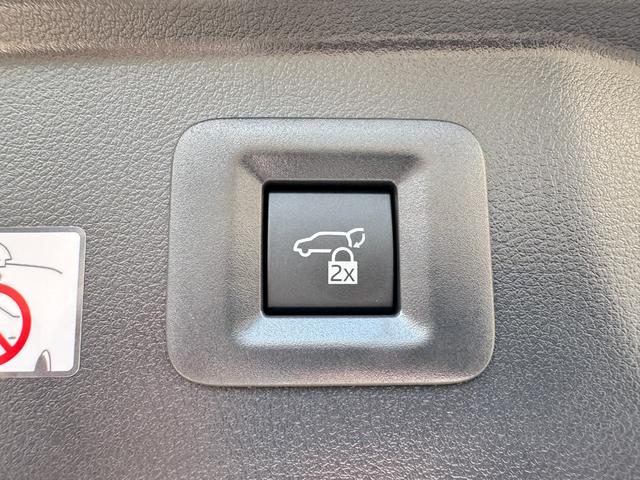 TOYOTA ALPHARD HYBRID Z